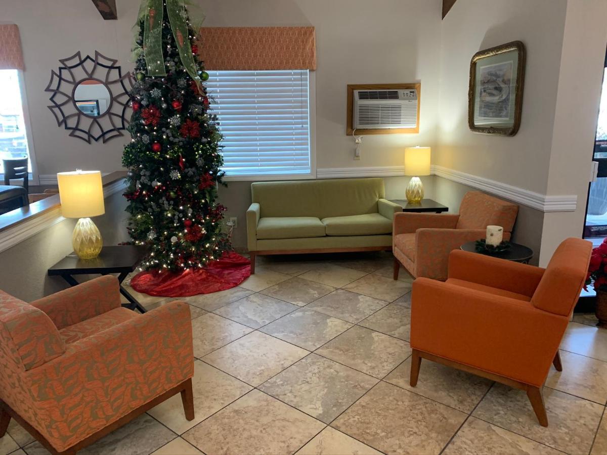 Nichols Inn & Suites Hastings Esterno foto