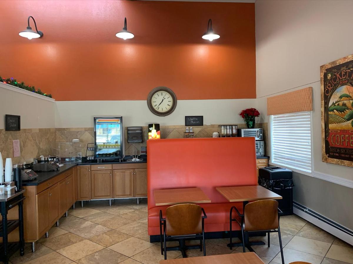 Nichols Inn & Suites Hastings Esterno foto